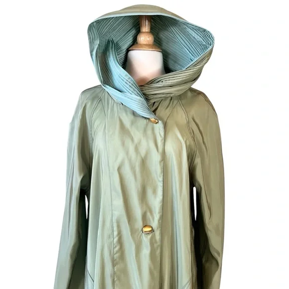 Mycra Pac Now Donatella Green/Blue Reversible Hooded Rain Coat